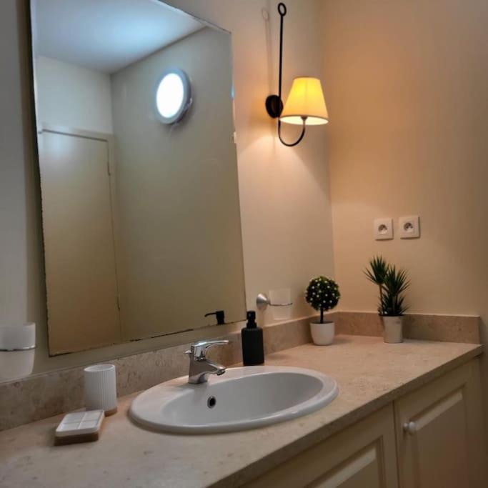 Ferienwohnung La Calade LʼIsle-sur-la-Sorgue Exterior foto